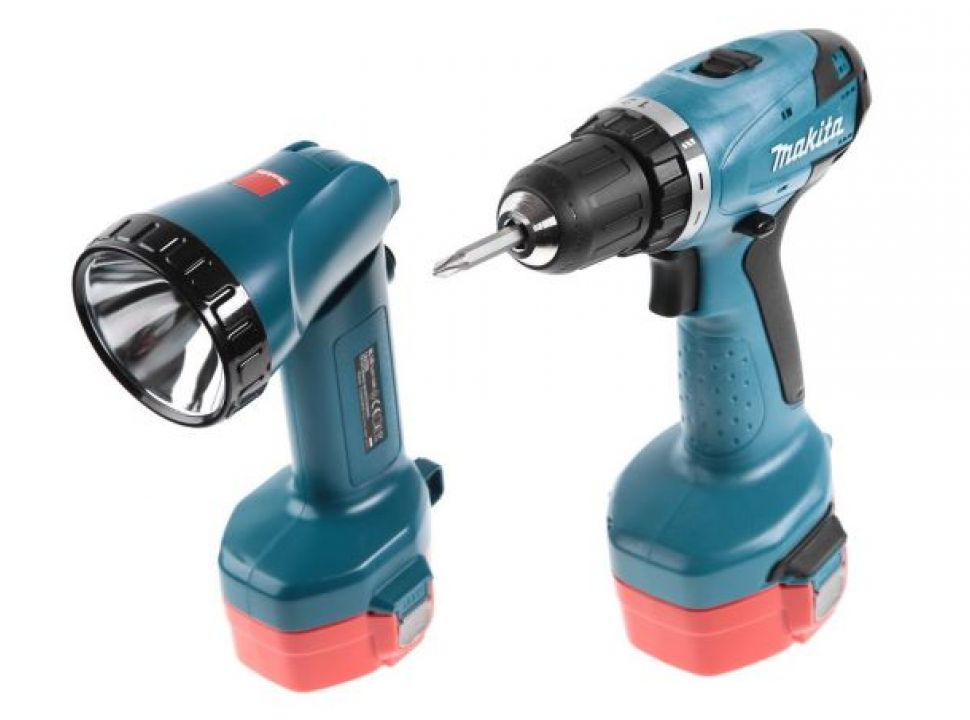 Taladro Atornillador Makita 6281DW 14.4v Litio + Maletin, Cargador